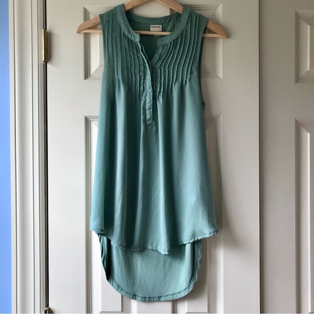 Turquoise sleeveless long top